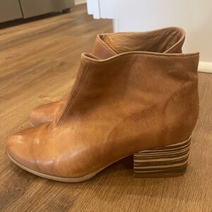 Antelope Brown Leather Ankle Boots